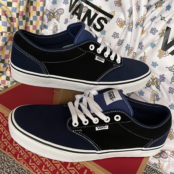 Vans Men’s Atwood
Retro Suede Dress Blues
VN000TUYLKZ Sneakers - Picture 9 of 16